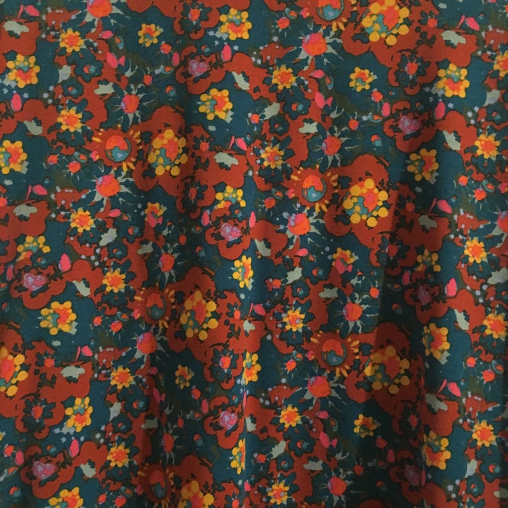 Floral Perfect Tee - Picture 3 of 3